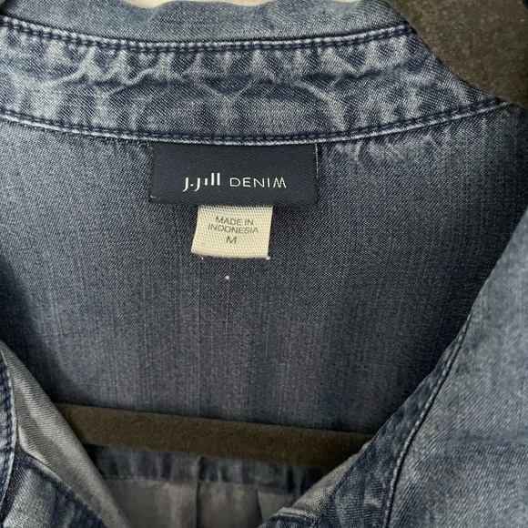 J Jill denim‎ shirt size medium A-67 - Picture 2 of 2